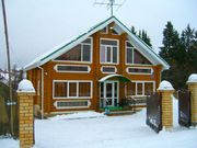 Деревянные дома из бревна,  бани,  беседки